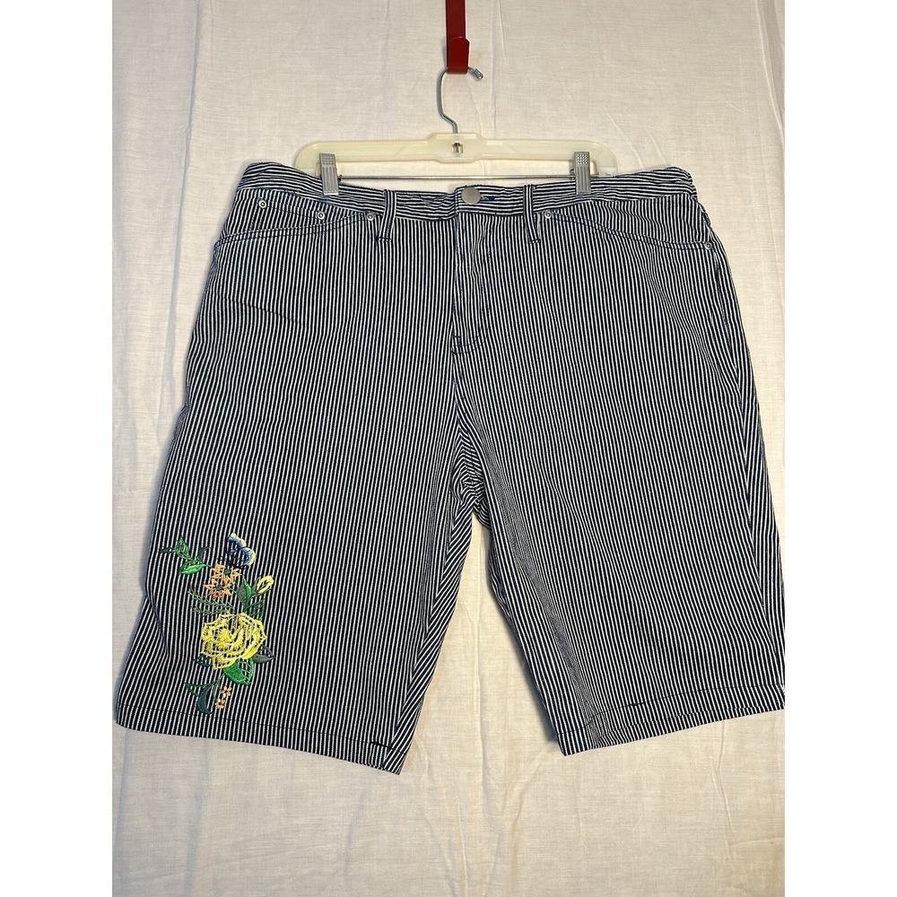 Metro Style Women's Denim Pinstripe Blue White Bermuda Shorts 20 Embroidered